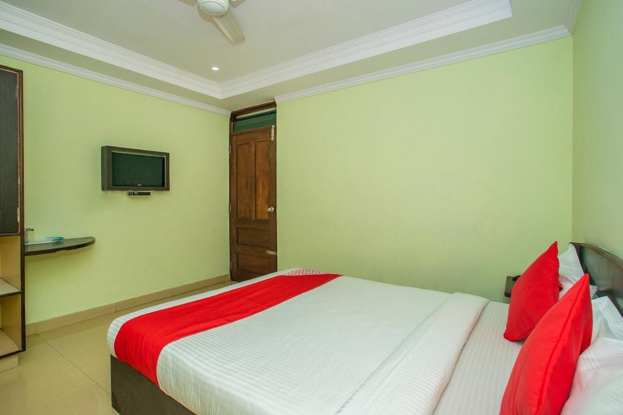 Oyo 25121 Bns Lodge Bangalore Dış mekan fotoğraf