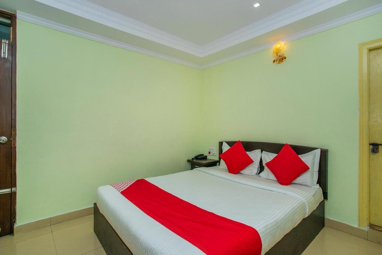 Oyo 25121 Bns Lodge Bangalore Dış mekan fotoğraf