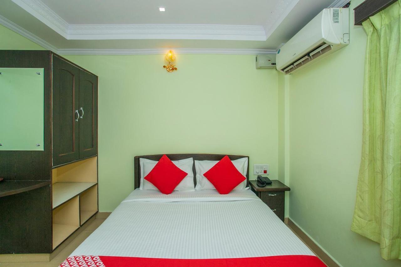 Oyo 25121 Bns Lodge Bangalore Dış mekan fotoğraf