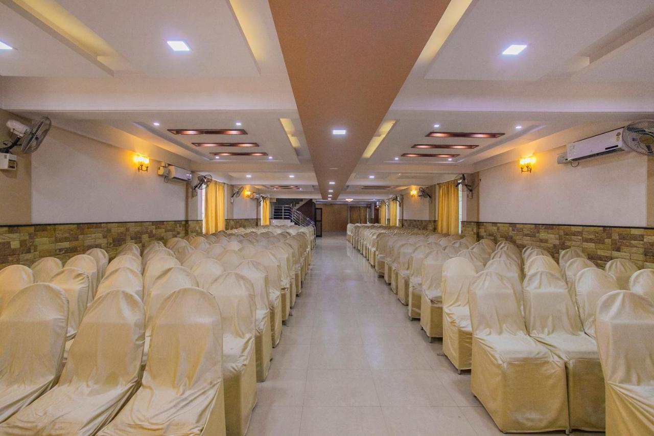 Oyo 25121 Bns Lodge Bangalore Dış mekan fotoğraf