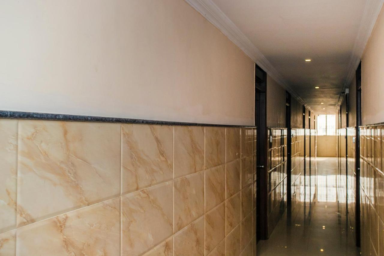 Oyo 25121 Bns Lodge Bangalore Dış mekan fotoğraf