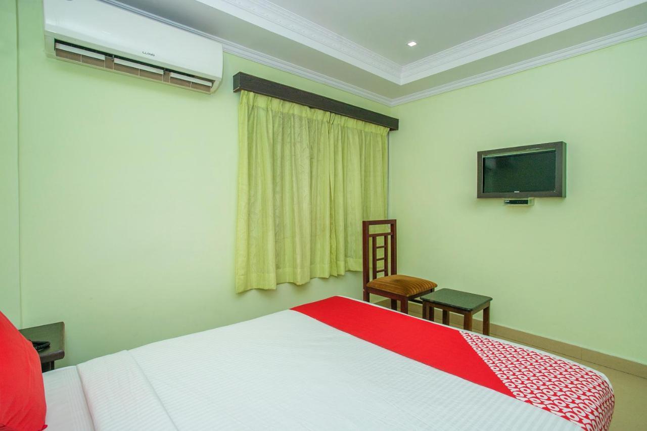 Oyo 25121 Bns Lodge Bangalore Dış mekan fotoğraf