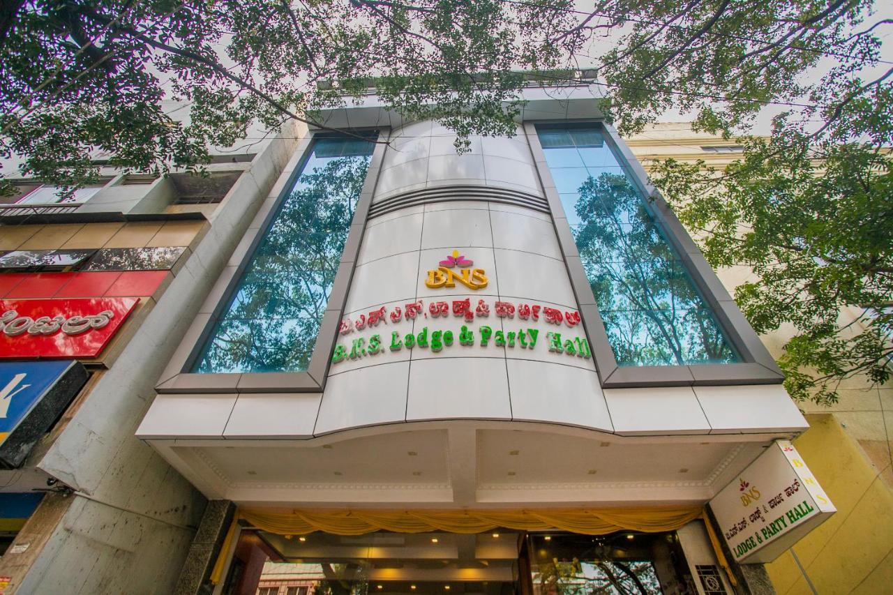 Oyo 25121 Bns Lodge Bangalore Dış mekan fotoğraf