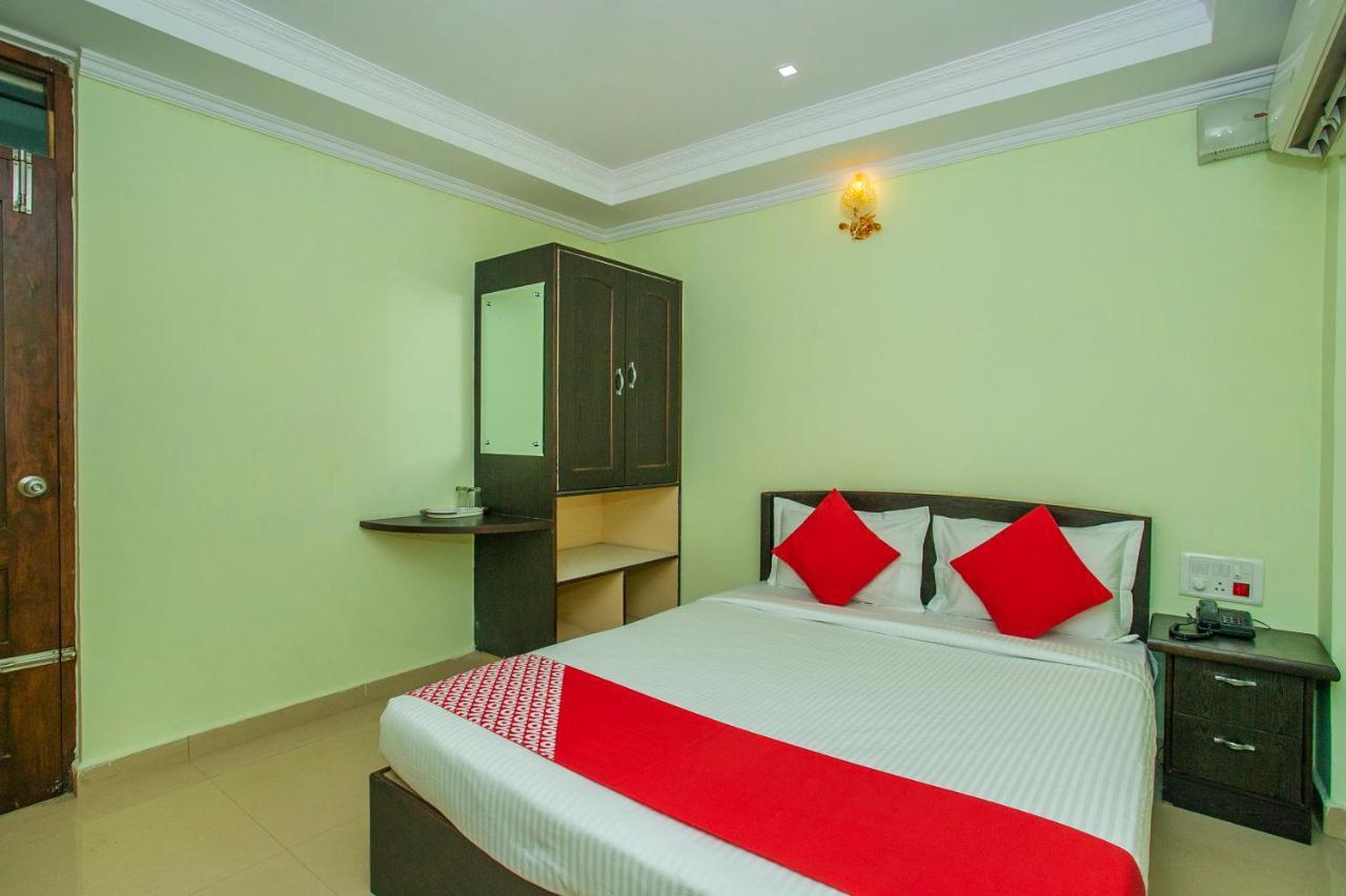 Oyo 25121 Bns Lodge Bangalore Dış mekan fotoğraf